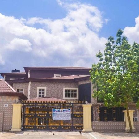 Cute Villa Hotel And Suites Uyo Extérieur photo