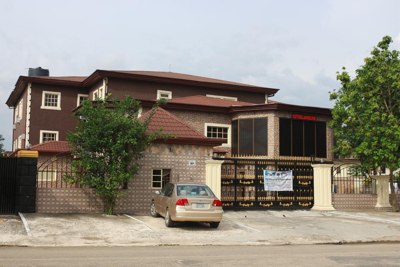 Cute Villa Hotel And Suites Uyo Extérieur photo